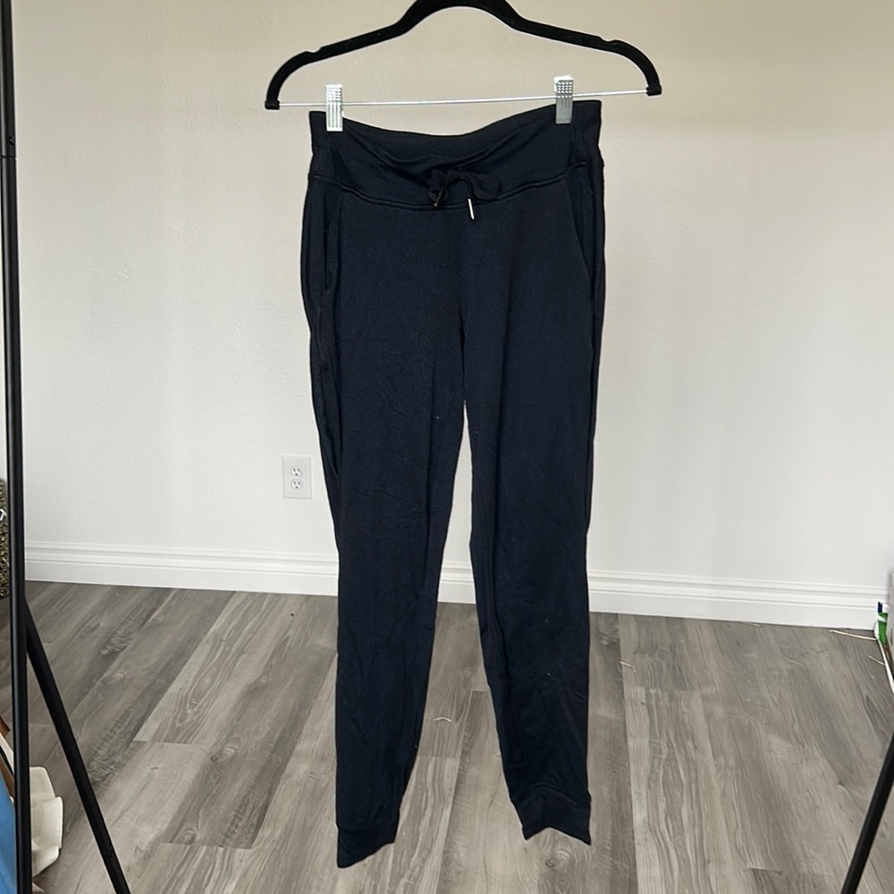 Lululemon navy joggers